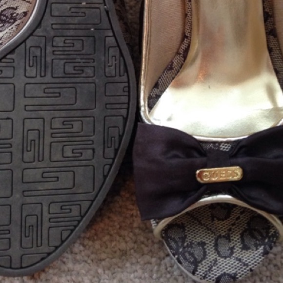 GUESS Tatyanna Gold & Brown Wood Wedge 3.75”, 10 - Picture 4 of 7